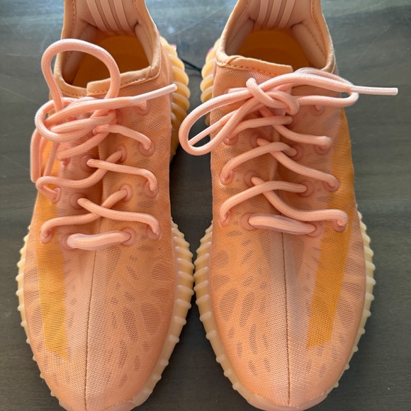 Adidas Yeezy Boost 350 V2 sneakers NEW